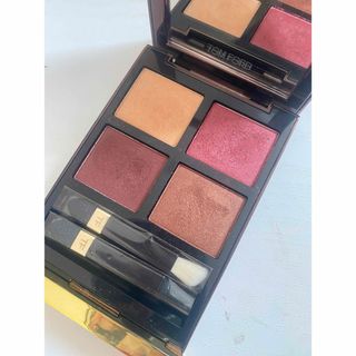 TOM FORD - トムフォード アイシャドウ 04 SUSPICION サスピションの