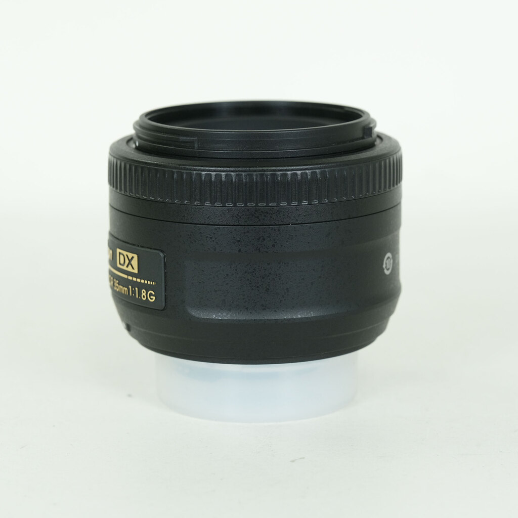 Nikon AF-S DX NIKKOR 35mm f/1.8Gの出品 | ONE SCENE（ワンシーン）