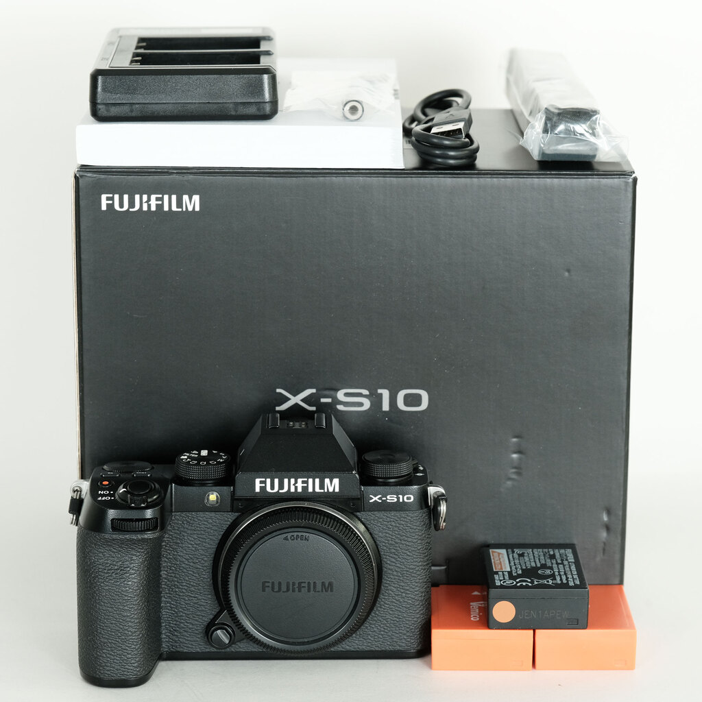 FUJIFILM X-S10の出品 | ONE SCENE（ワンシーン）