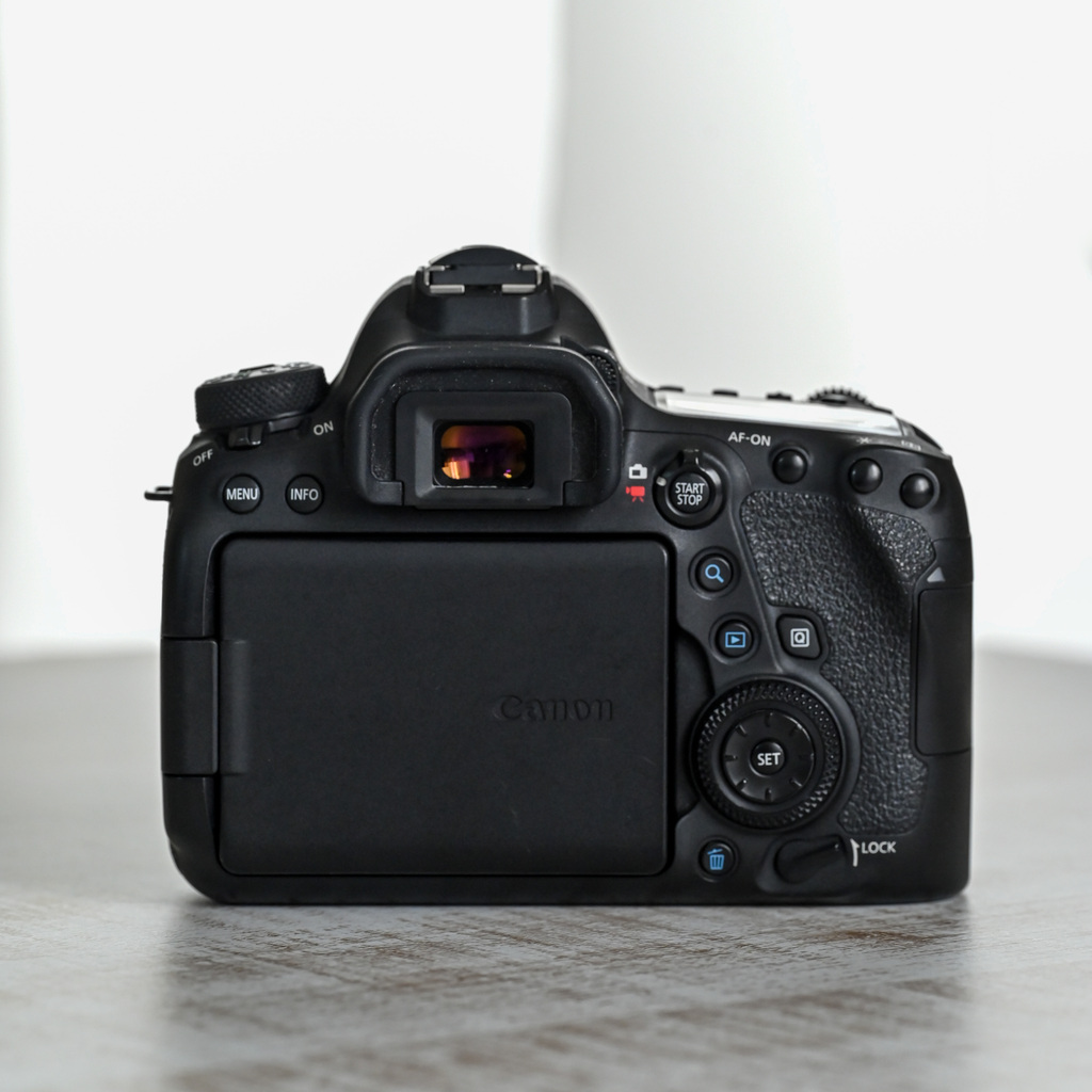 Canon EOS 6D Mark IIの出品 | ONE SCENE（ワンシーン）