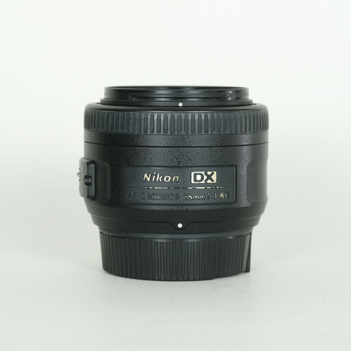 Nikon AF-S DX NIKKOR 35mm f/1.8Gを徹底解説。作例からレビューまで