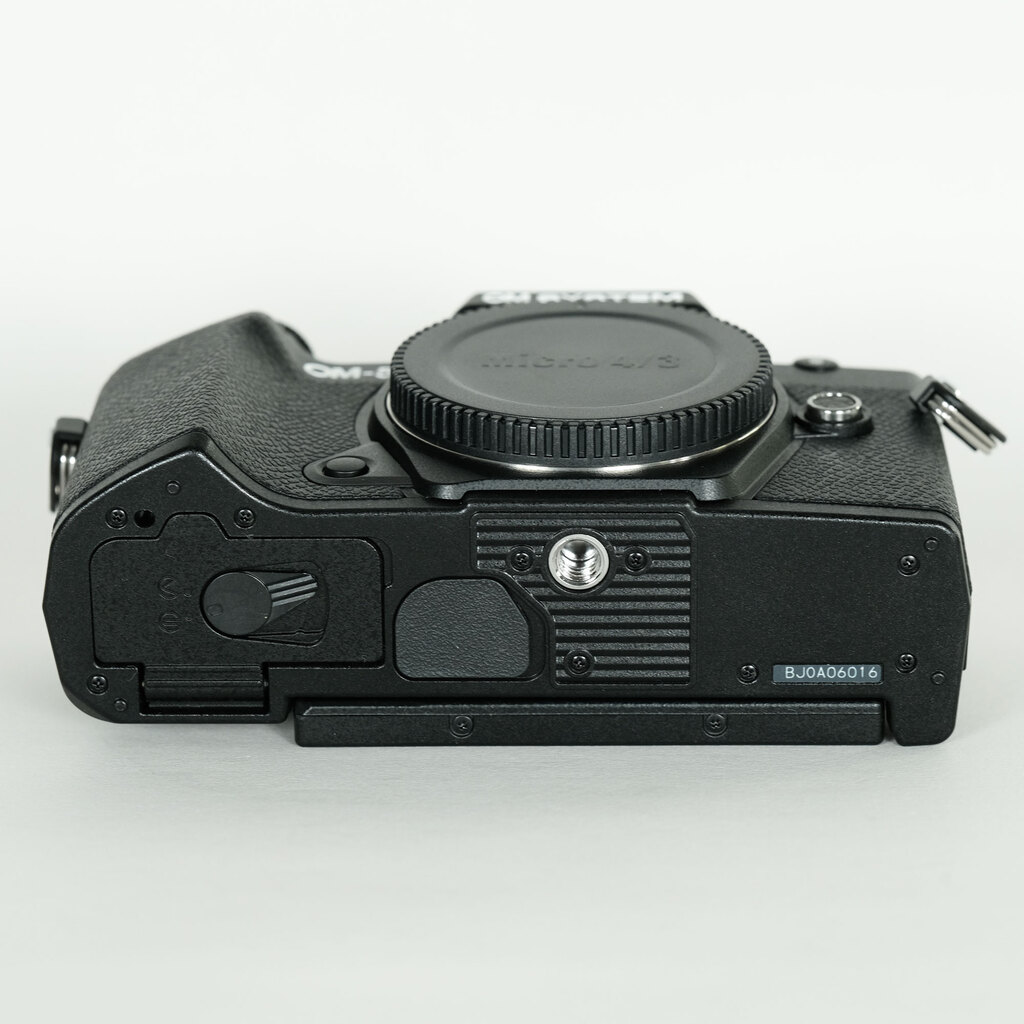 OM SYSTEM OM-5の出品 | ONE SCENE（ワンシーン）