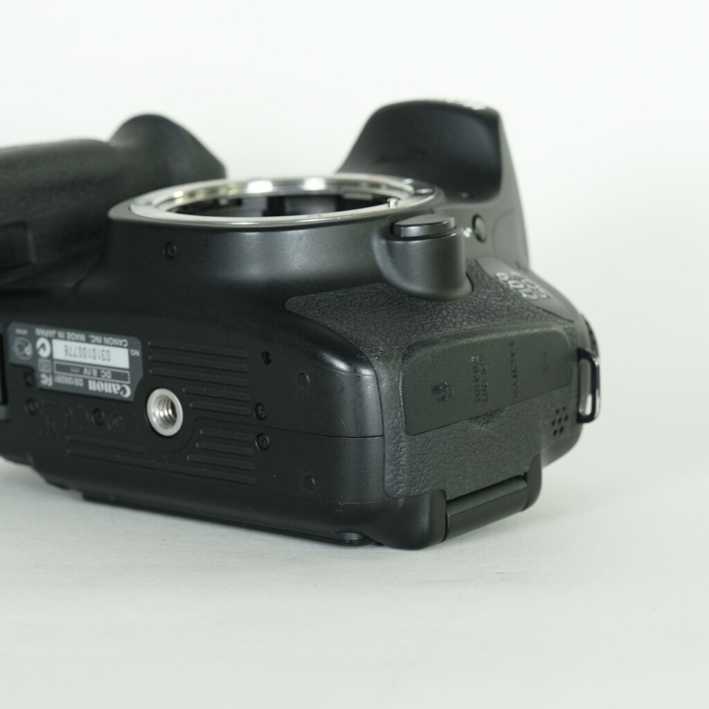 Canon EOS 60D ボディの出品 | ONE SCENE（ワンシーン）