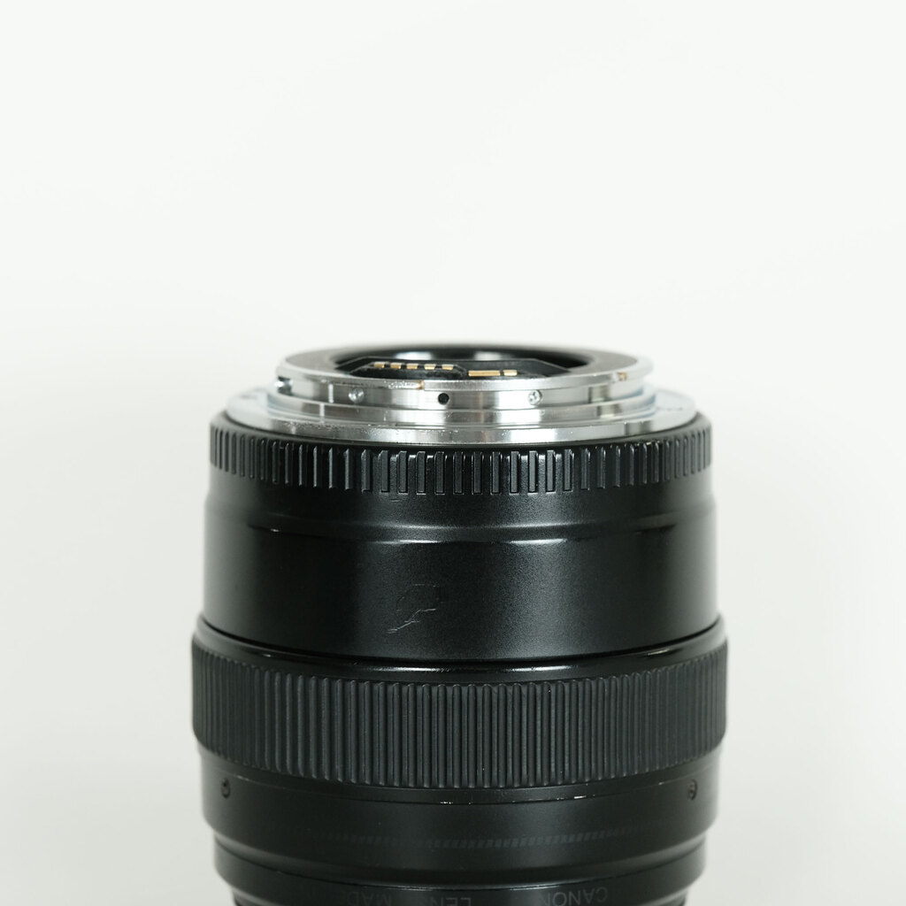 Canon EF85mm F1.8 USMの出品 | ONE SCENE（ワンシーン）