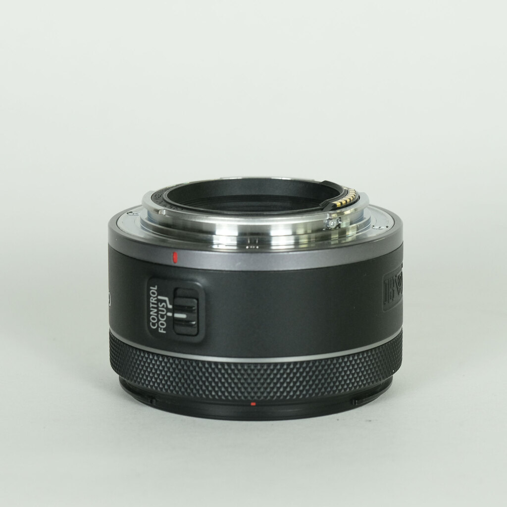 Canon RF50mm F1.8 STMの出品 | ONE SCENE（ワンシーン）