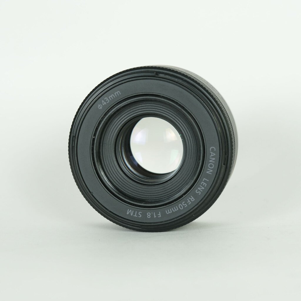 Canon RF50mm F1.8 STMの出品 | ONE SCENE（ワンシーン）
