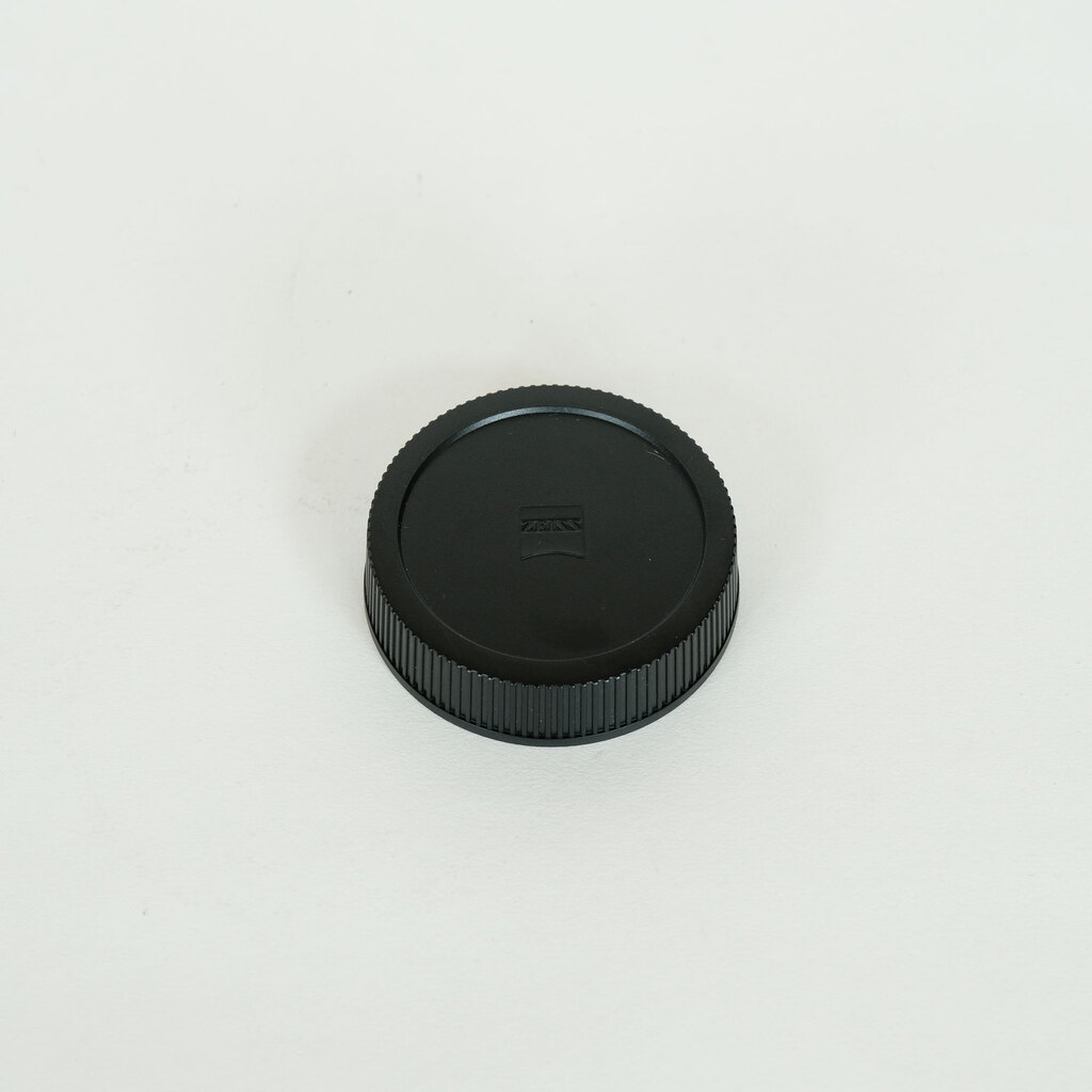 Carl Zeiss Planar T* 50mm F1.4 ZE [キヤノンEF用]の出品 | ONE SCENE