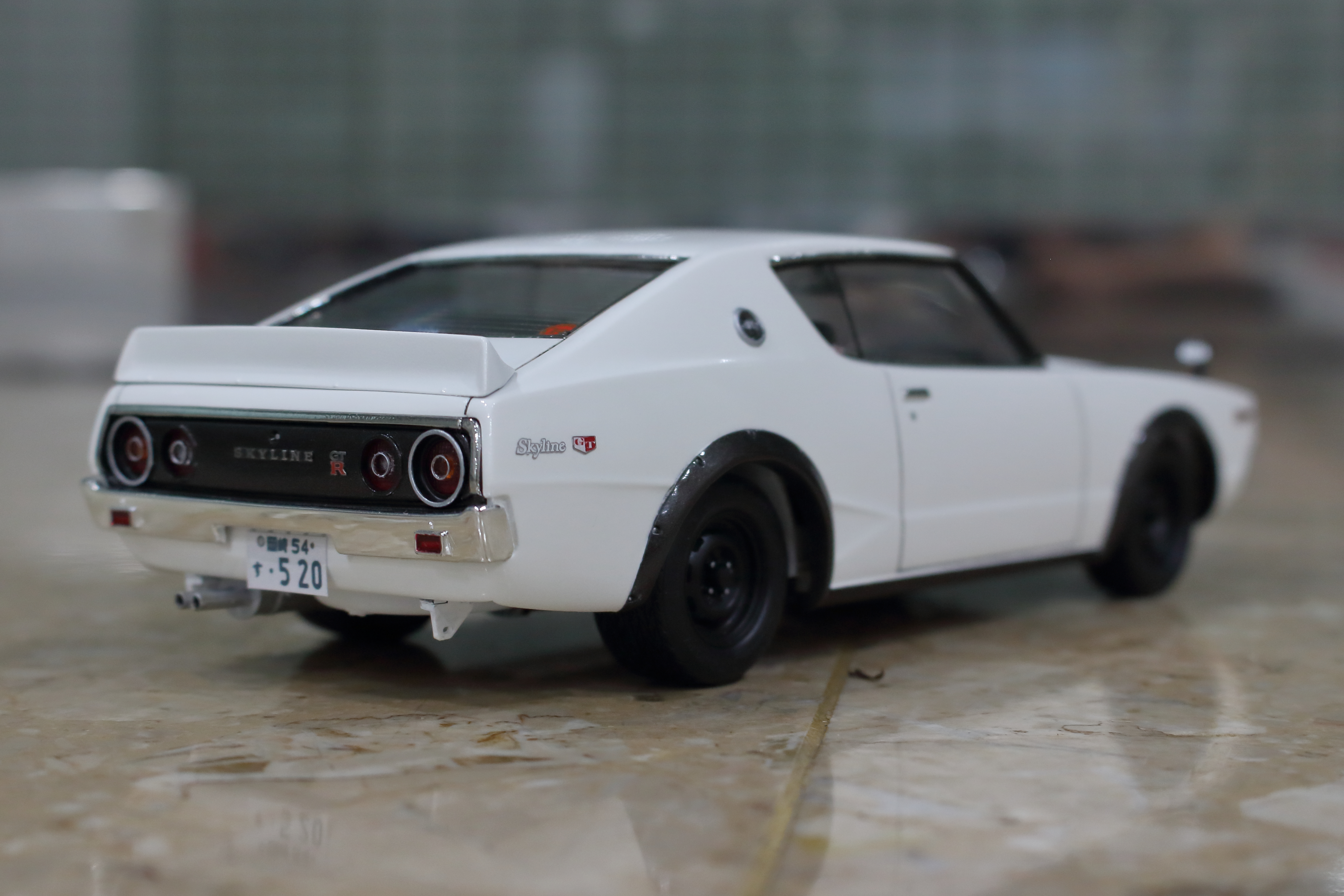 アオシマ 1/24 日産 スカイライン2000GT-R(KPGC110) ケンメリ｜車