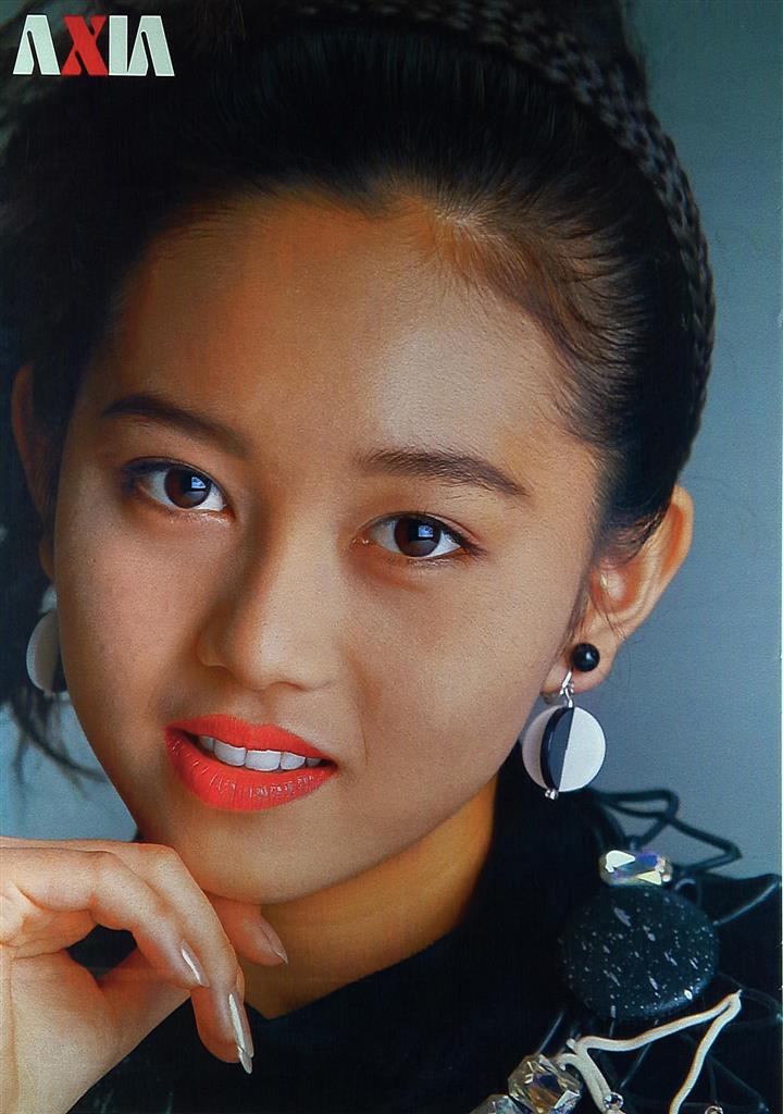 浅香唯 AXIA B2ポスター