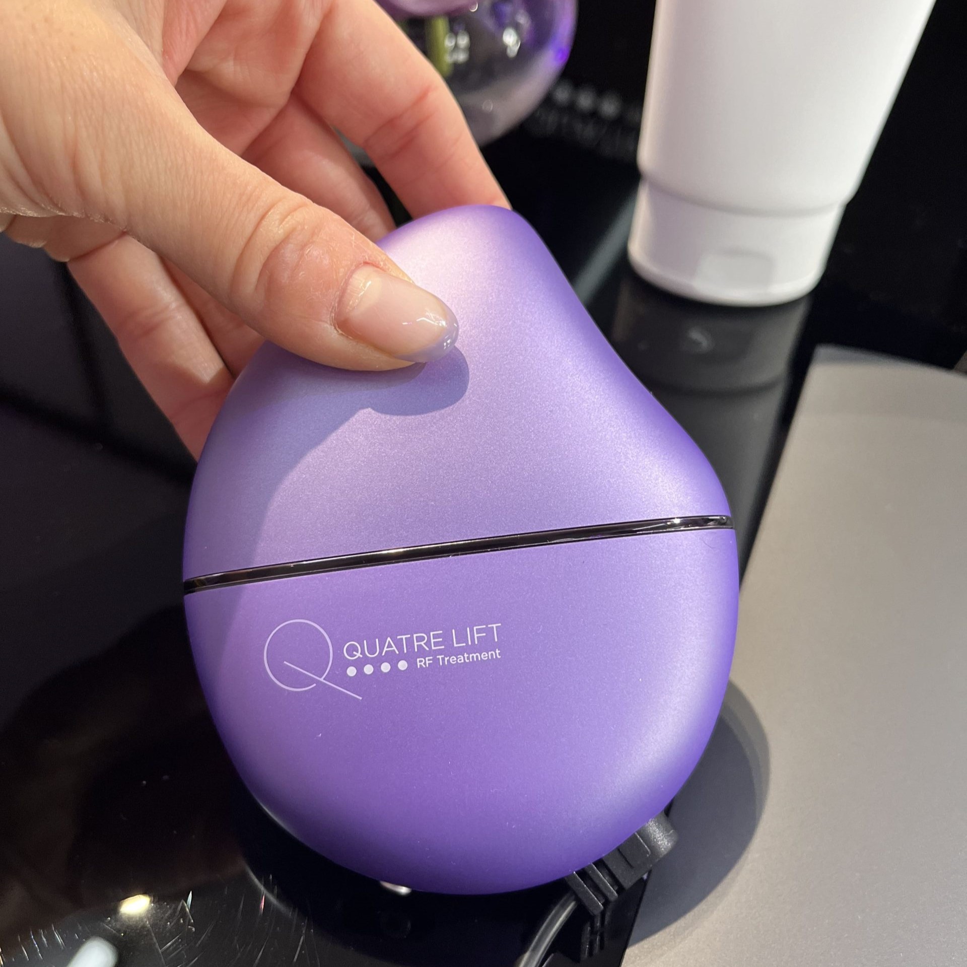 医療機器メーカー発！たるみに着目した、ハイスペック美顔器【発表会