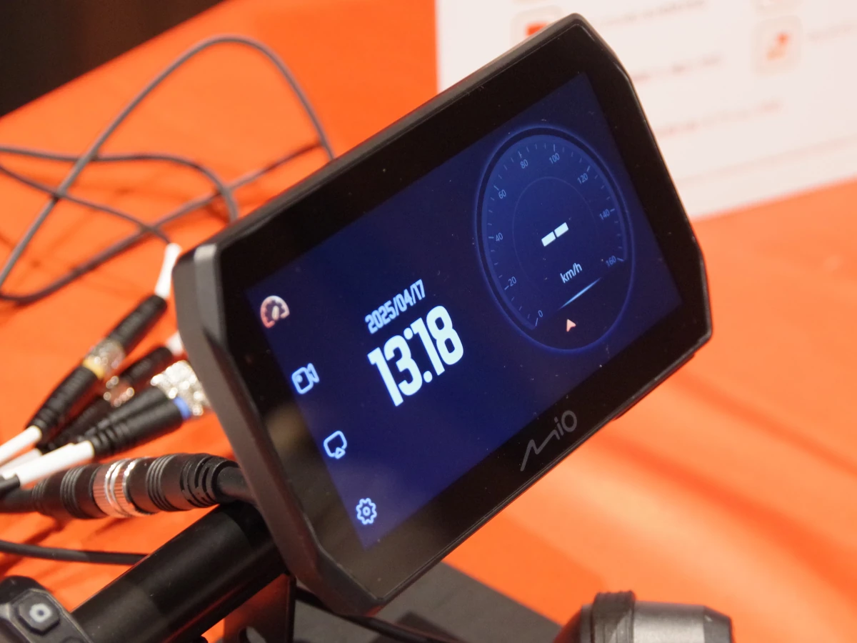 デイトナ最新型スマートモニター「Mio MiVue MK50」は税込7万400円