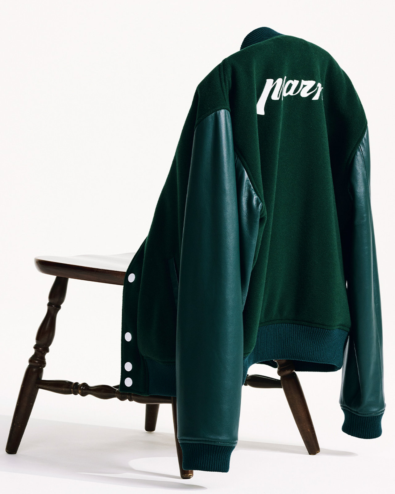 マルニのバーシティジャケット｜スタジャンは珍しいグリーンを選んで