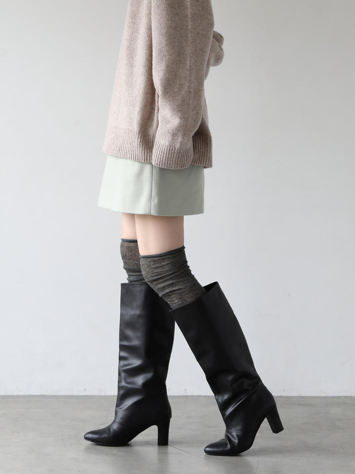 毛混ゴム口ふわふわロングハイソックス ( 021180008 ) | 靴下屋公式