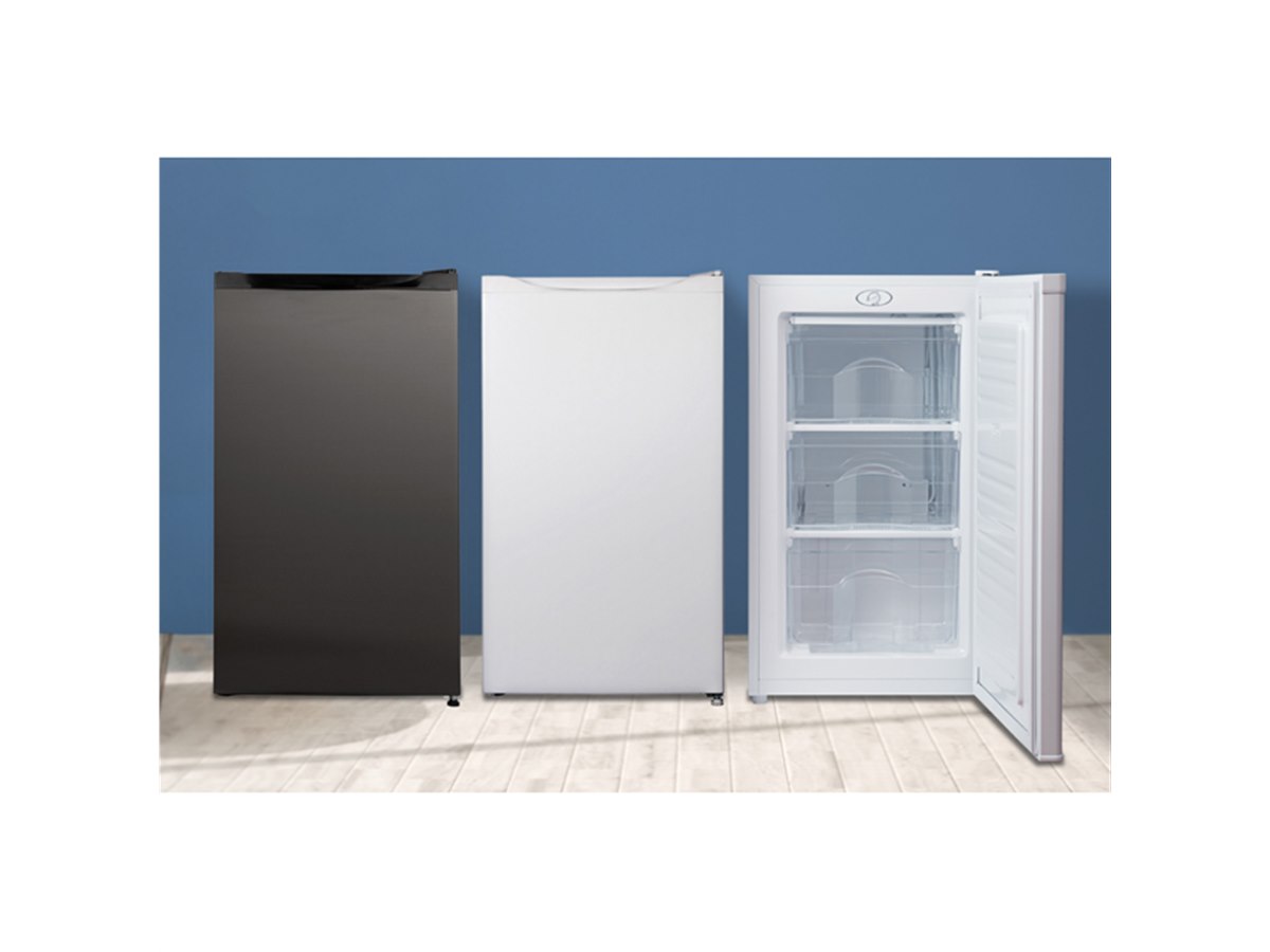 MAXZEN、カウンターキッチン下などに設置できる1ドア64L冷凍庫