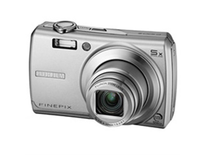 デジカメ FUJIFilm FinePix F100fb （本体のみ） Amazon.co.jp