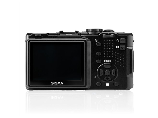 シグマ、デジタルカメラ「DP2」を4月24日発売 - 価格.com