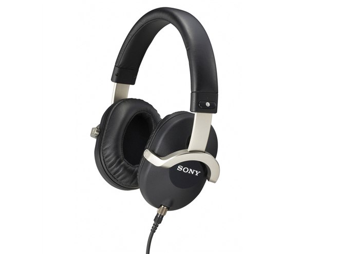 ソニー、スタジオモニターヘッドホン最上位モデル - 価格.com