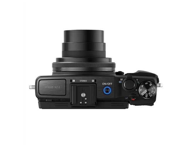 オリンパス、F1.8-2.5ズームレンズ搭載のフラグシップデジカメ「STYLUS