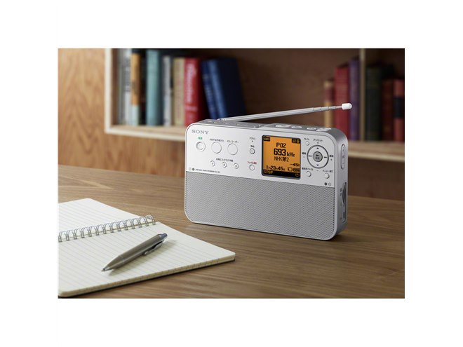 ソニー、内蔵メモリーを2倍にしたポータブルラジオ「ICZ-R51」 - 価格.com
