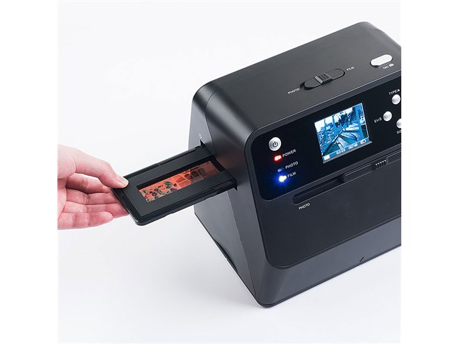 サンワ、プリントした写真もデータ化できる1台2役のフィルムスキャナー