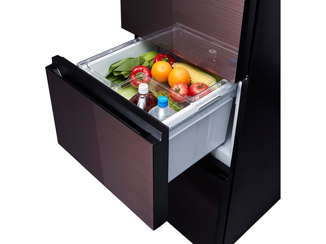 ハイセンス、傷つきにくい強化ガラスドア採用の3ドア・282L冷蔵庫