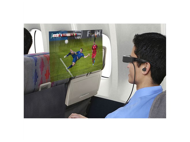 エプソン、スマホとUSB Type-C接続できるスマートグラス「MOVERIO BT