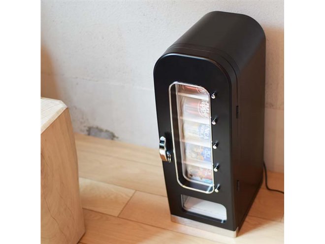 サンコー、“自動販売機のようなギミック”を備えた保冷庫「俺の自販機