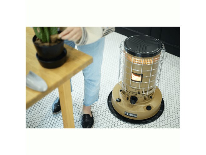 トヨトミ、石油ストーブ「GEAR MISSION」に2020年限定カラー「コヨーテ