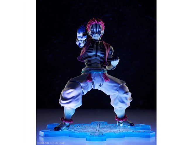 鬼滅の刃」猗窩座が1/12可動フィギュアに、「破壊殺 羅針」の台座付き