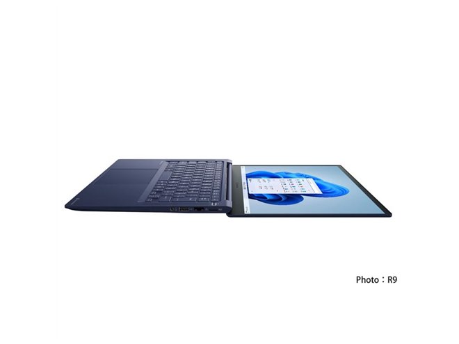Dynabook、第13世代Core i7搭載の14型プレミアムノートPC「dynabook R9