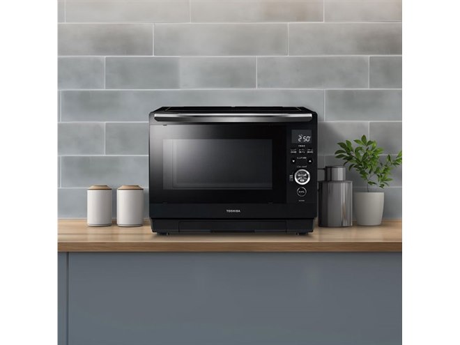 東芝、自動調理「石窯おまかせ焼き」を新搭載したオーブンレンジ2機種