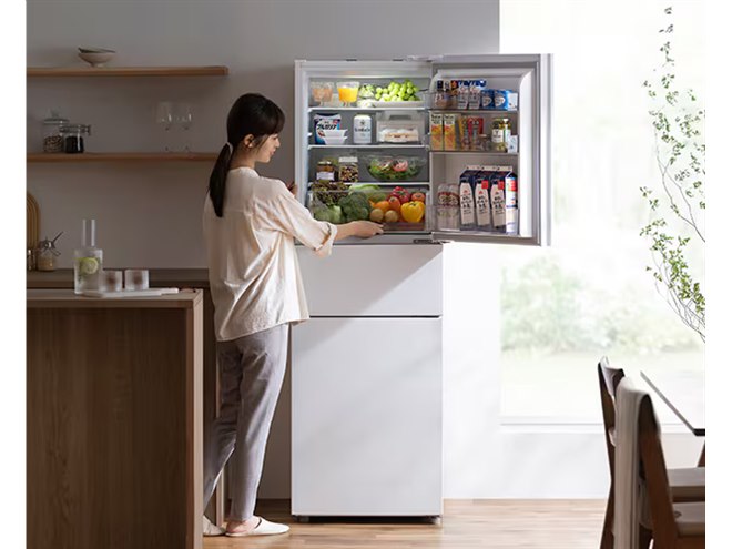 アイリスオーヤマ、123L冷凍室の「冷凍冷蔵庫 235L IRSN-HF24A」を本日