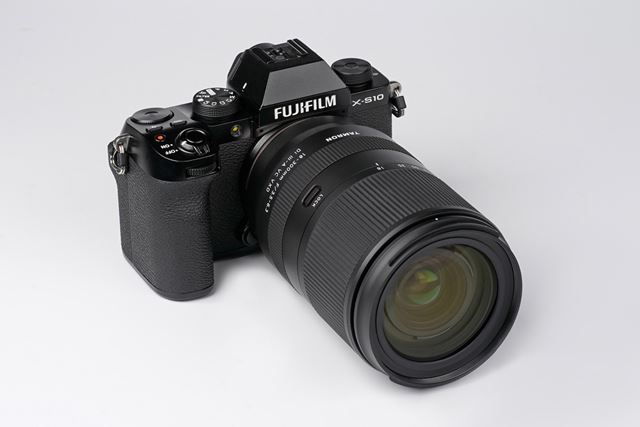 TAMRON 18-300mm F/3.5-6.3 Di III-A VC VXD (Model B061) [フジ