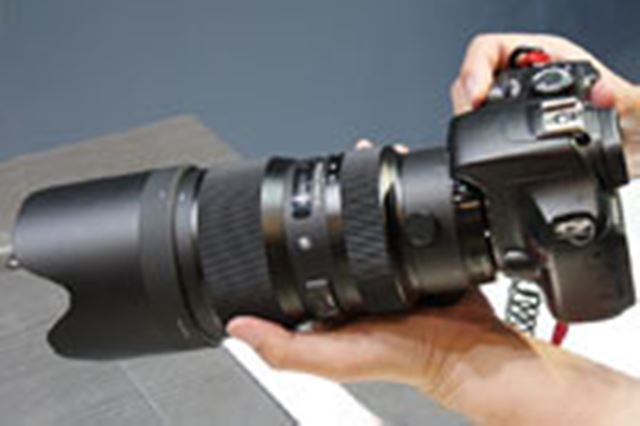 CANON EOS 80D EF-S18-135 IS USM レンズキット 価格比較 - 価格.com