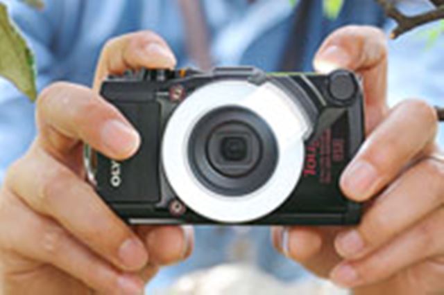 オリンパス OLYMPUS STYLUS TG-4 Tough [レッド] 価格比較 - 価格.com