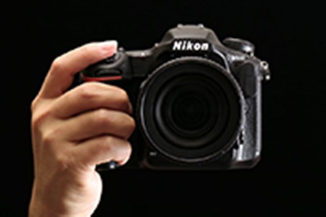 ニコン D500 ボディ 価格比較 - 価格.com