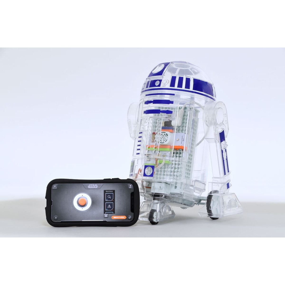 スター・ウォーズ」のトイで初！ 自作のR2-D2が走る、話す、避ける