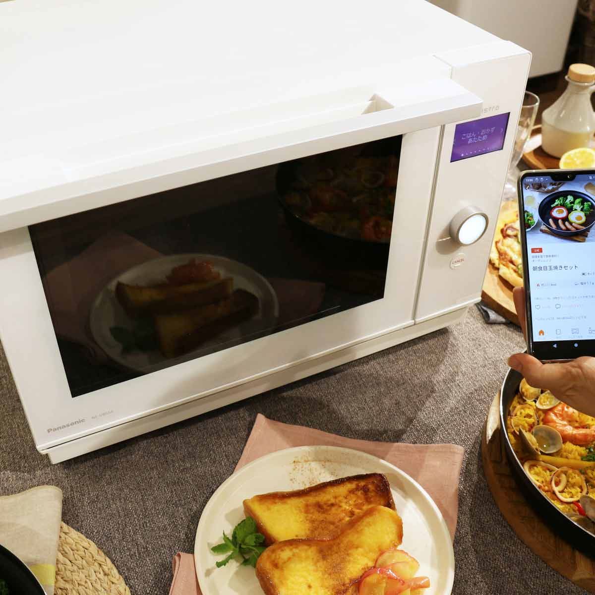 あとからグリルやスチーム機能が追加できるオーブンレンジ「ビストロ