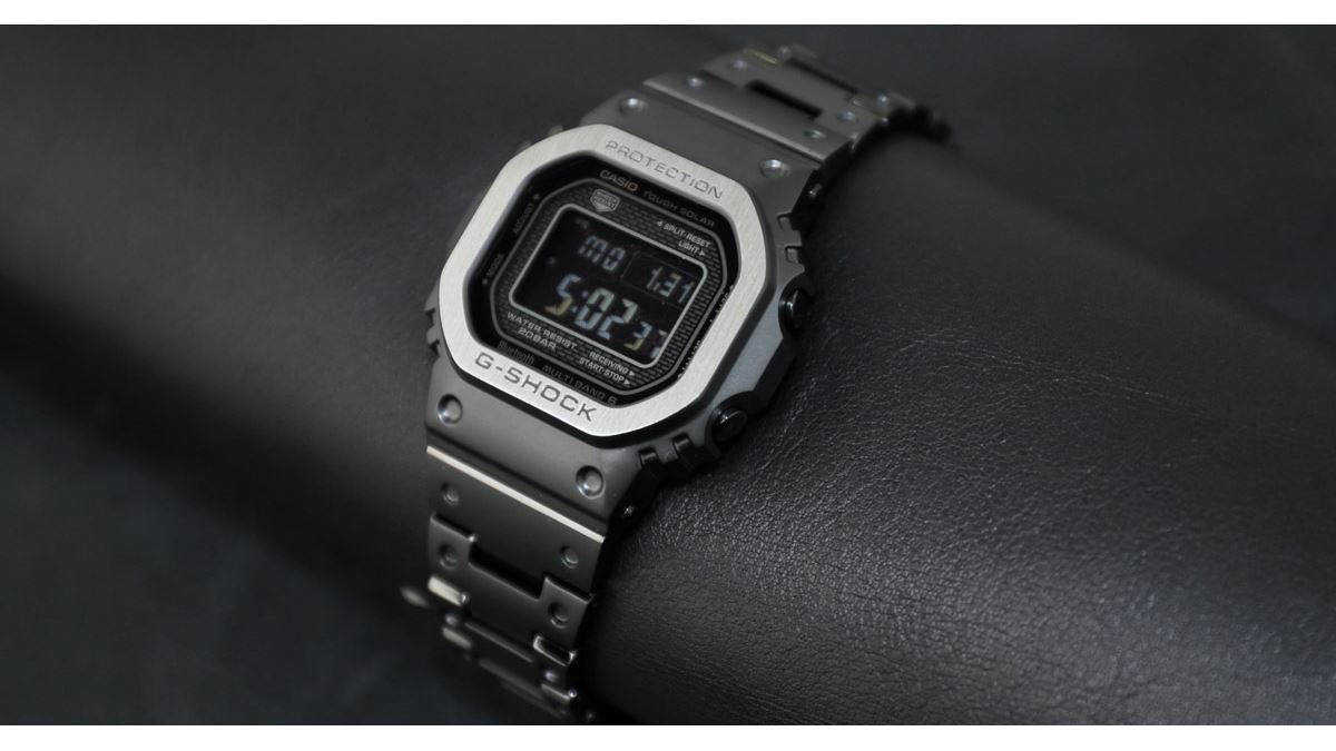 G-SHOCKの大人気フルメタルスクエアシリーズにラギッドな「新ブラック