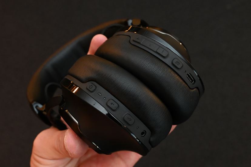 JBL初のハイブリッドNC搭載完全ワイヤレスイヤホン・ヘッドホン「CLUB