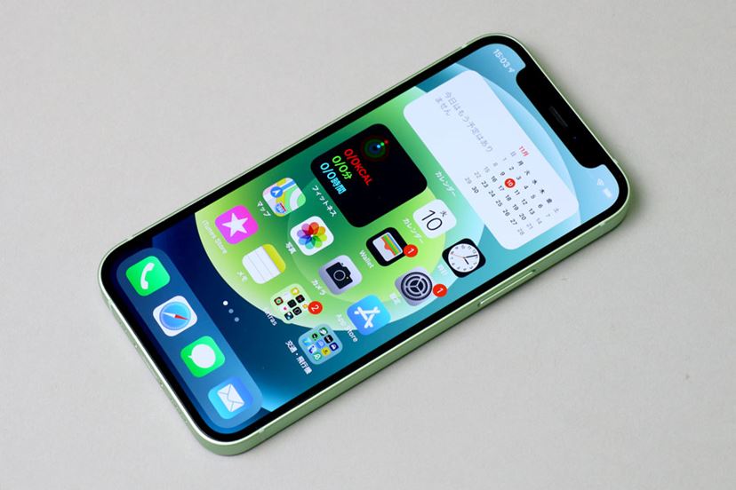今年のiPhoneの一番人気「iPhone 12 mini」のキャリア版とSIMフリー版