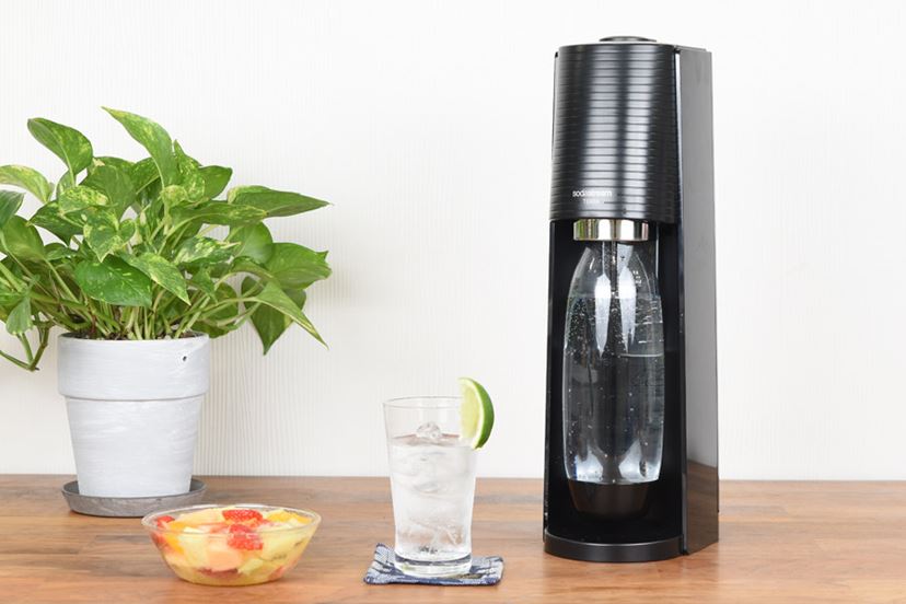 ワンタッチで素早くガスシリンダーを装着できる新機能がイイ！ソーダ