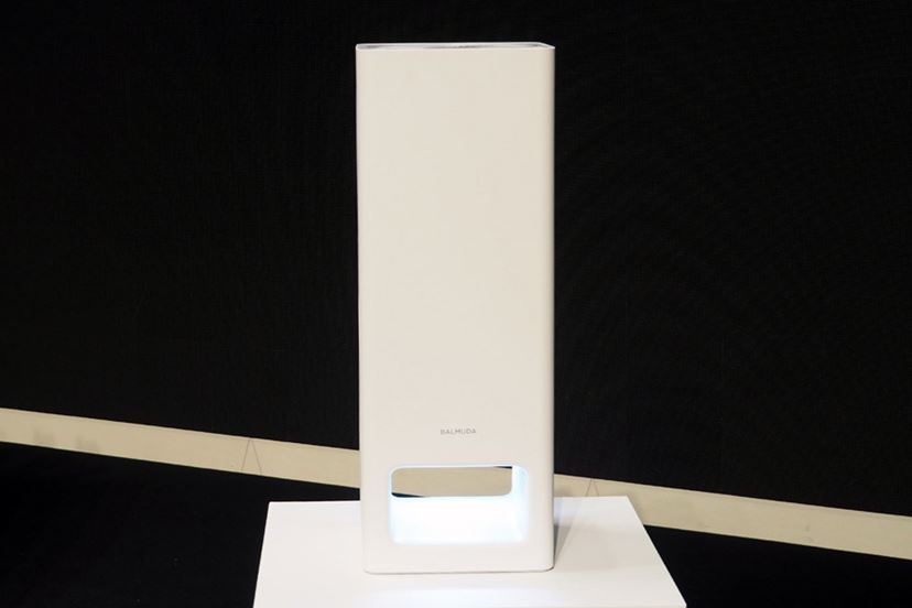 韓国まで見に行ってきた！ “光で見せる”バルミューダの空気清浄機