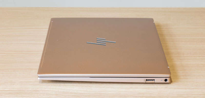 価格.com - [PR企画]人気モデルがいよいよ終了へ 超軽量＆高性能で