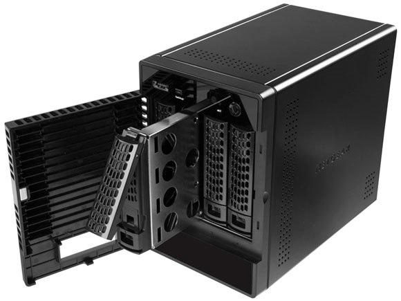 ReadyNAS 104 4ベイ デスクトップ型ネットワークストレージ RN10400