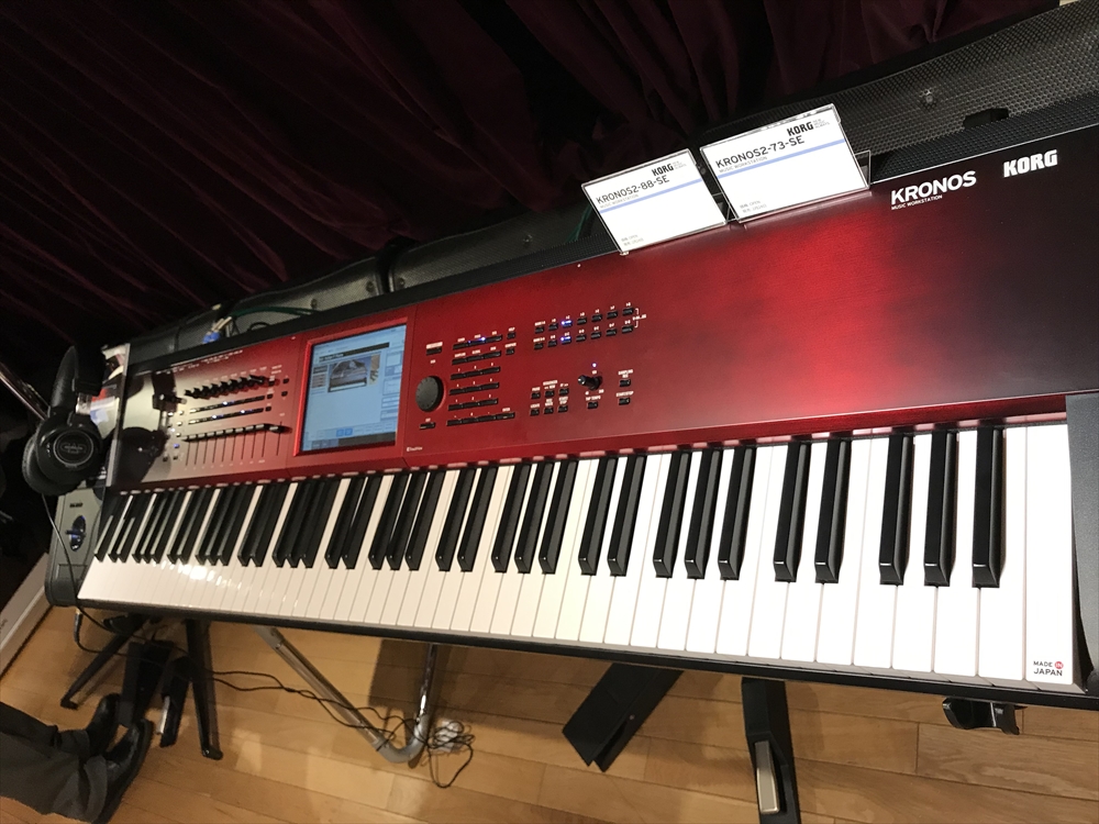 KORG KRONOS Special Edition | 新音色を追加した赤いグラデーション