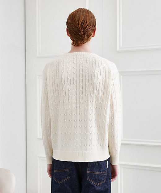 LIMITED】ワンポイント刺繍ケーブルニット