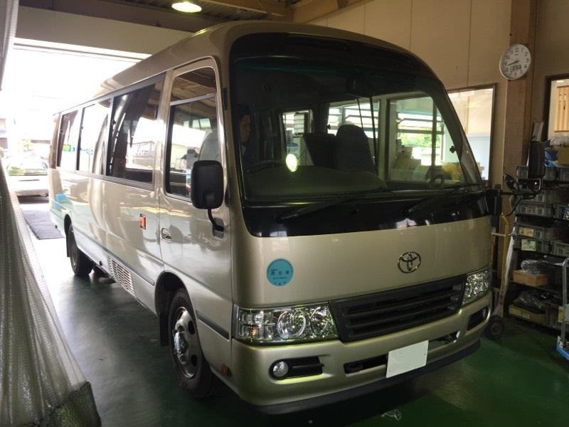 トヨタ コースター エアコン修理(コンデンサ交換)行いました！ 24V車の