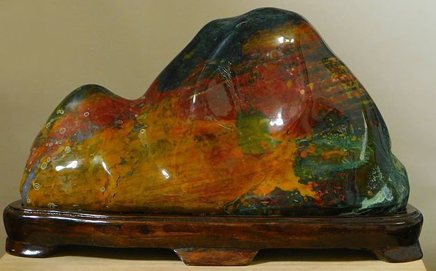 緋山酔恭「山水石美術館」 ニセ 佐渡 羽茂五色石・錦紅石に注意！！