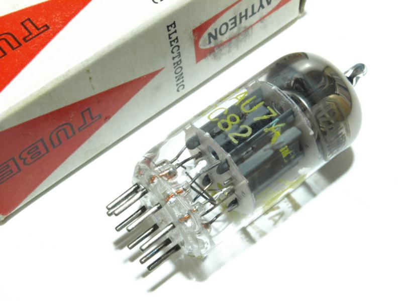 カメラのいわもと：真空管 12AU7、ECC82、同等管、類似管商品在庫一覧